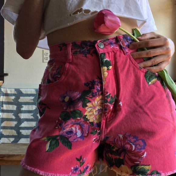 Meet your Posher, Rrose - Picture 4 of 13